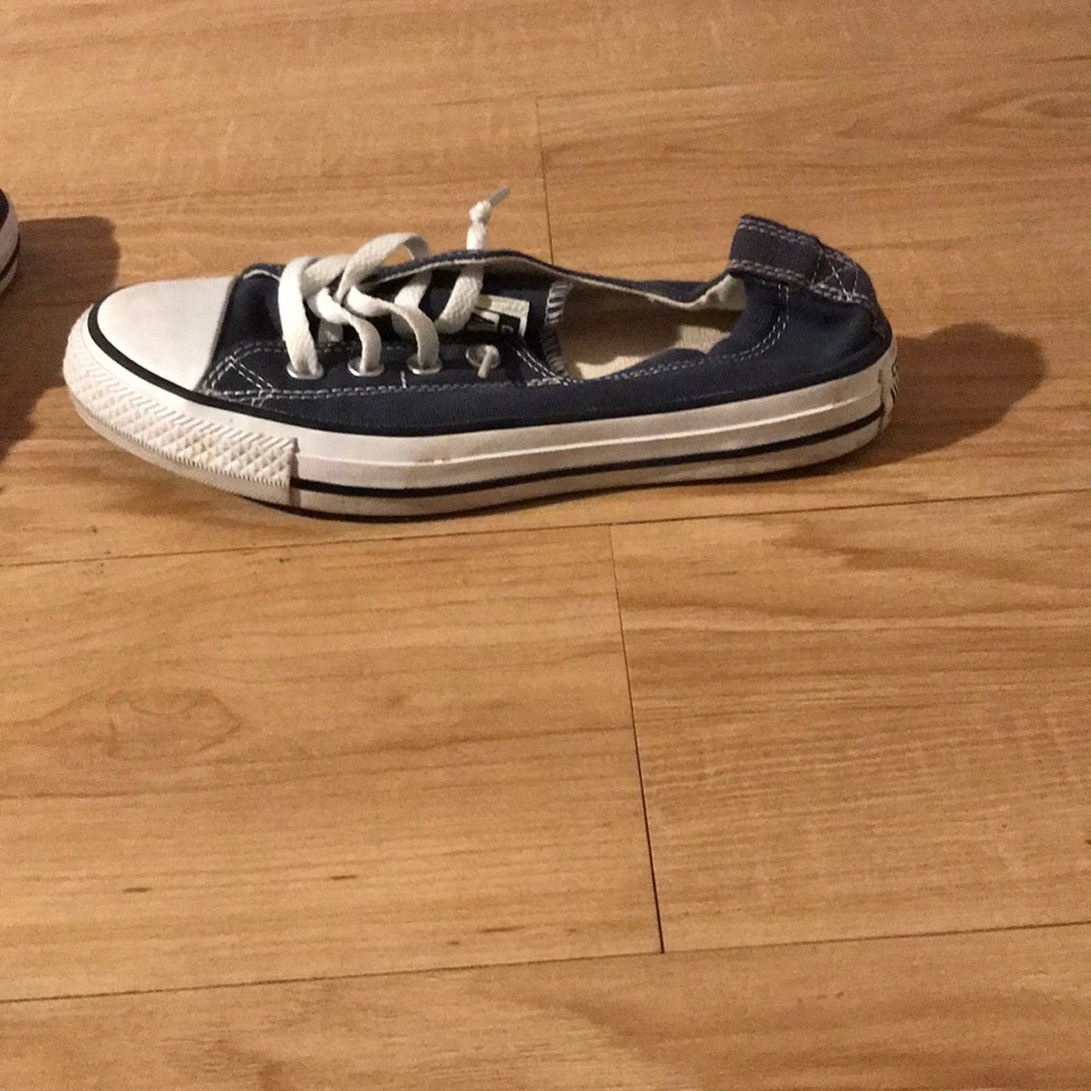 Converse - Picture 2 of 2